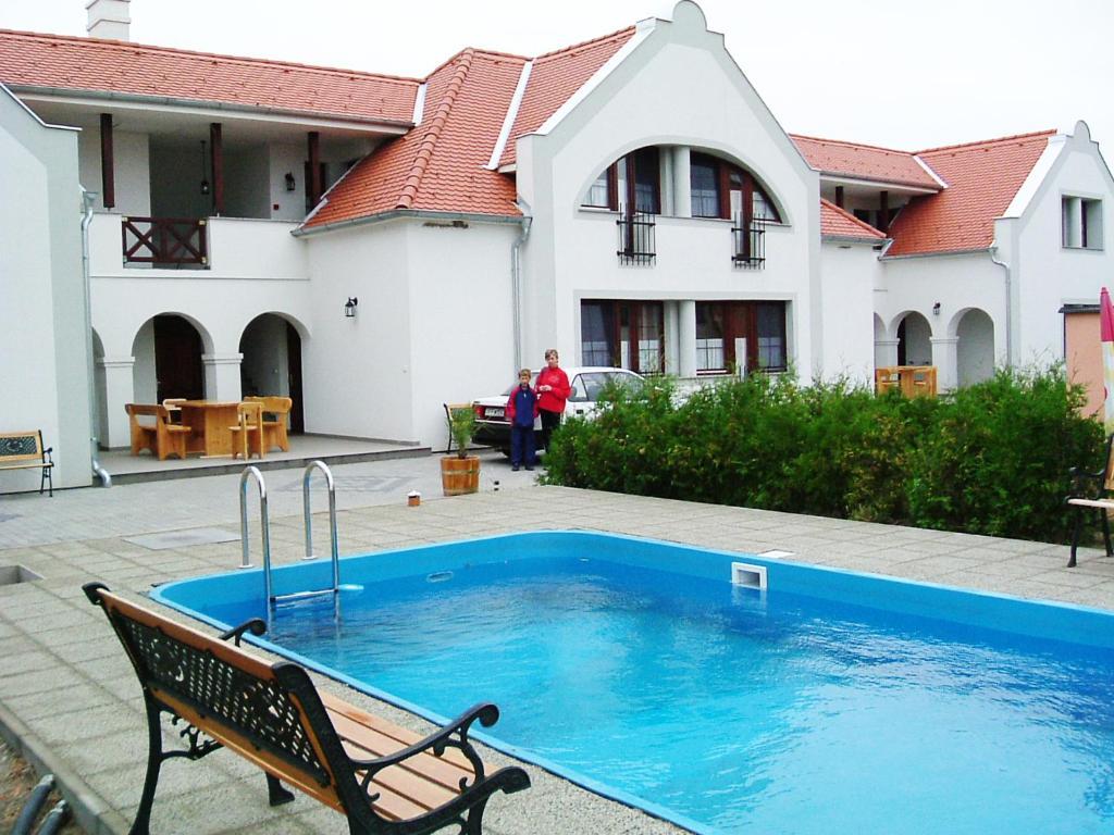 Szanyi Vendeghaz Hotel เฮจจ์คู ภายนอก รูปภาพ